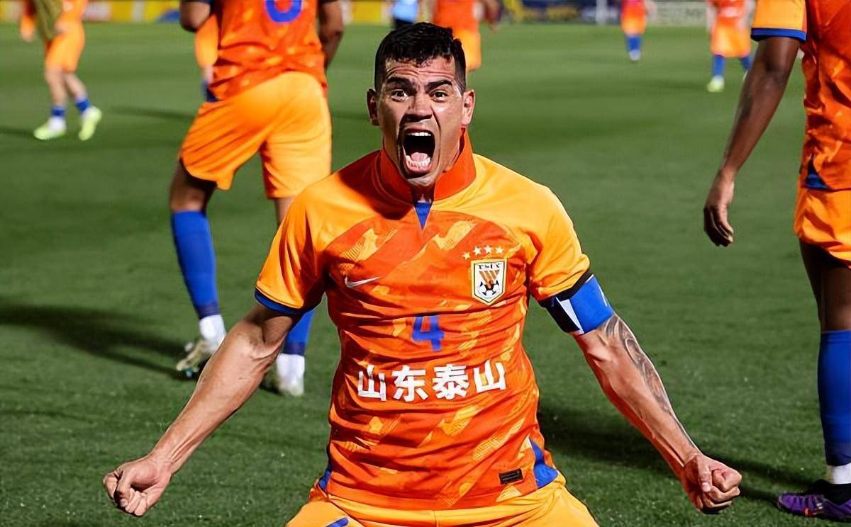 包含山东泰山清晨刷新队史纪录,志在亚冠名次提升,信心回归,球队文化再被提及的词条 包含山东泰山清晨刷新队史纪录,志在亚冠名次提升,信心回归,球队文化再被提及的词条