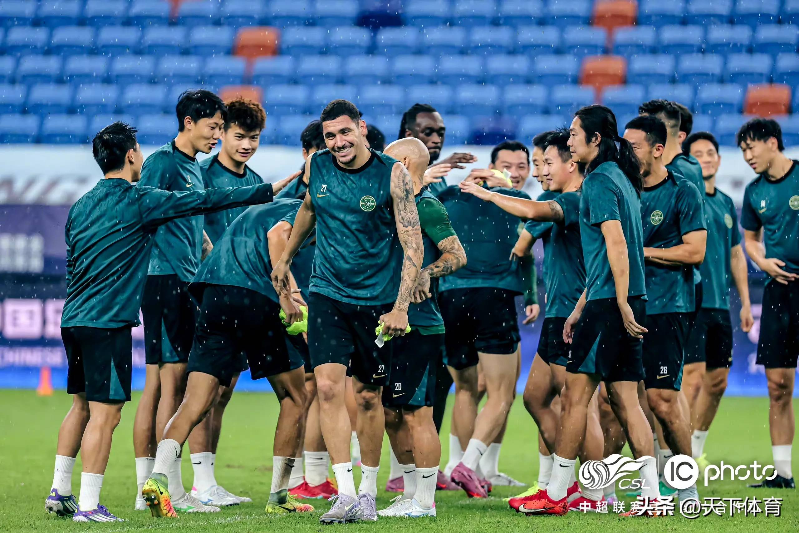赛后突围战来临；浙江稠州围绕意大利杯队长鼓劲；球迷炸锅；赛程密集仍需轮换的简单介绍